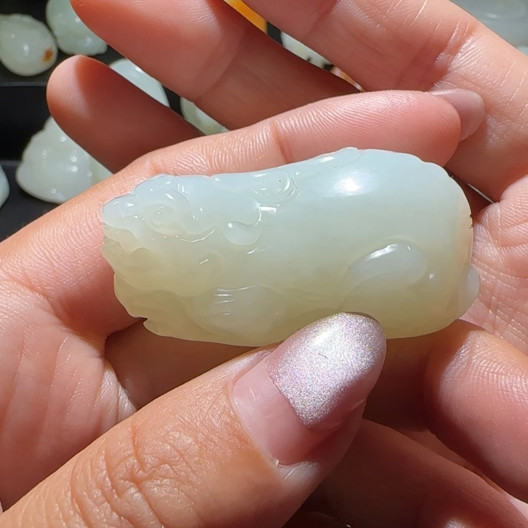 天***翔和田玉未镶嵌颈饰