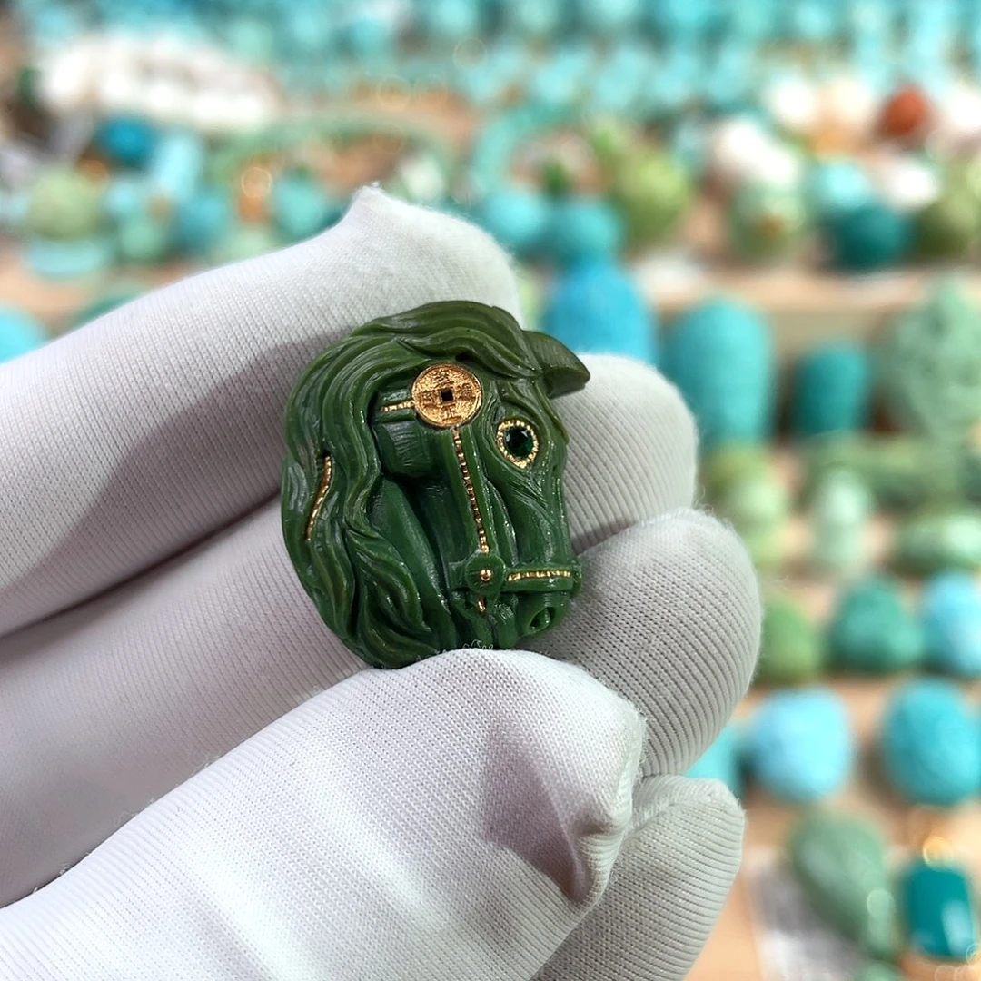 绿松石未镶嵌珠宝奇石