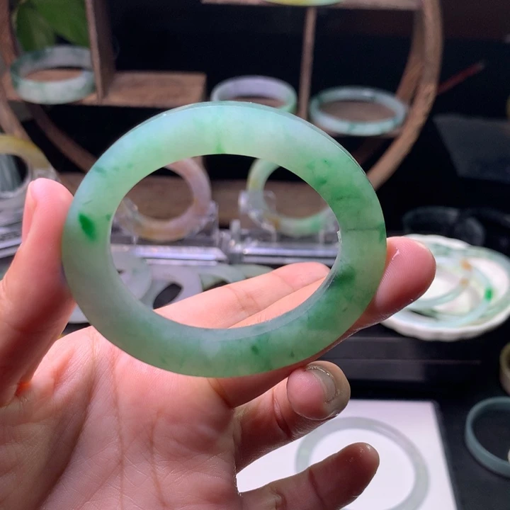 未镶嵌翡翠定制翡翠