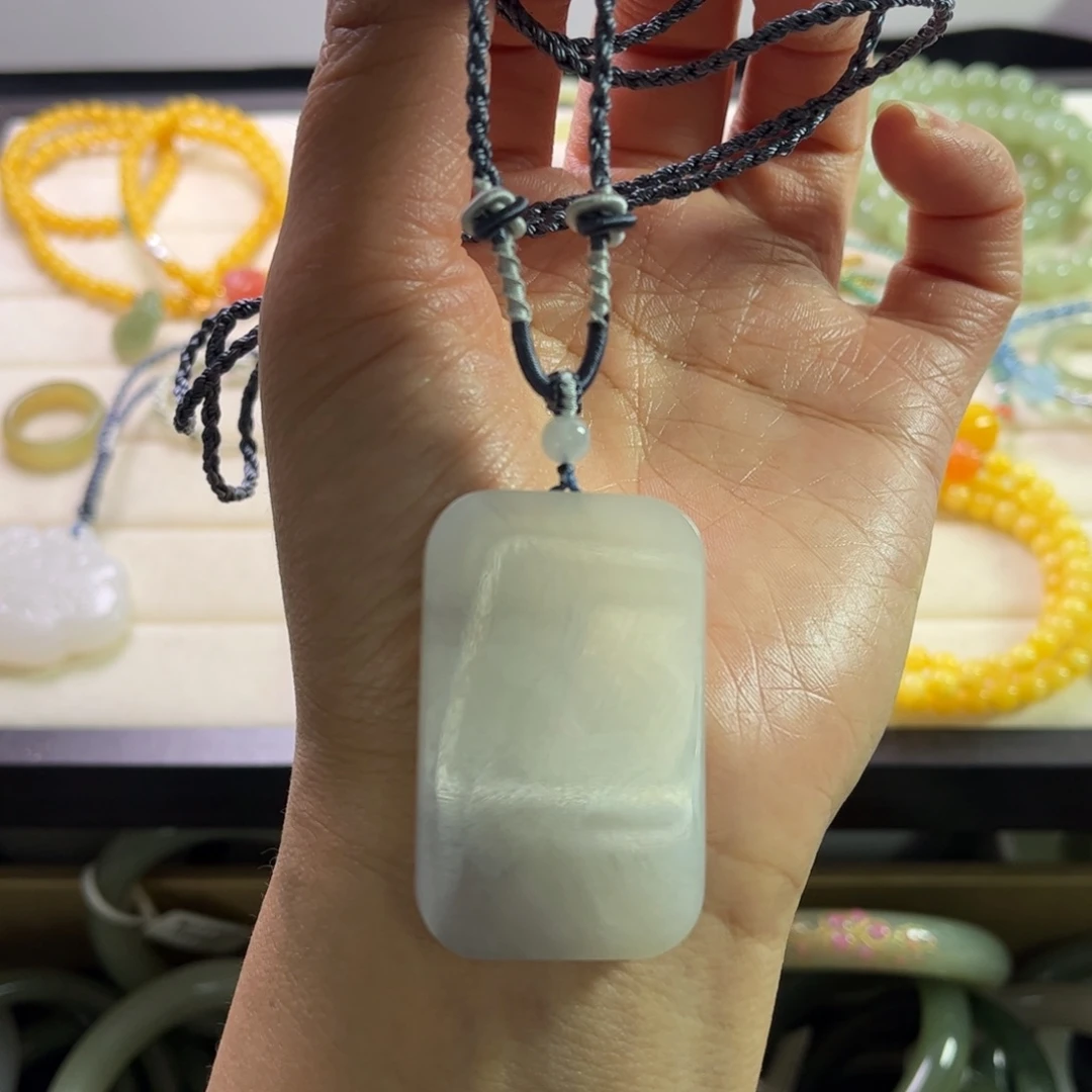 和田玉吊坠未镶嵌C**熙