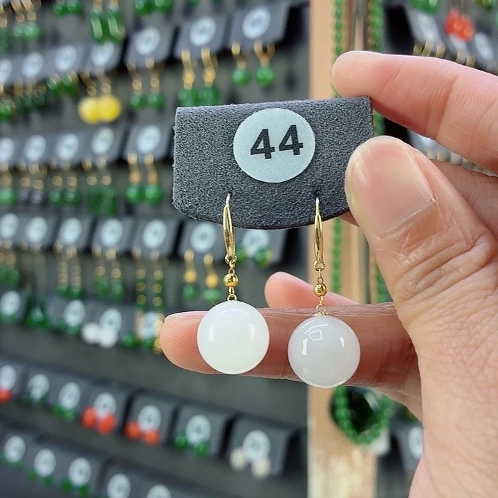 和田玉18K金镶嵌耳饰