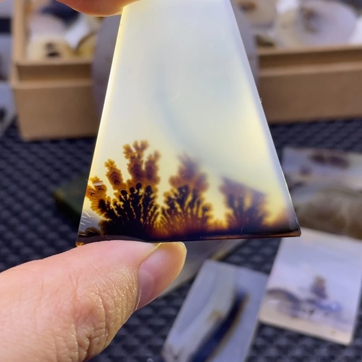 玛瑙/玉髓未镶嵌颈饰