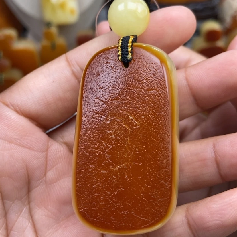 【闪购商品】琥珀颈饰未镶嵌