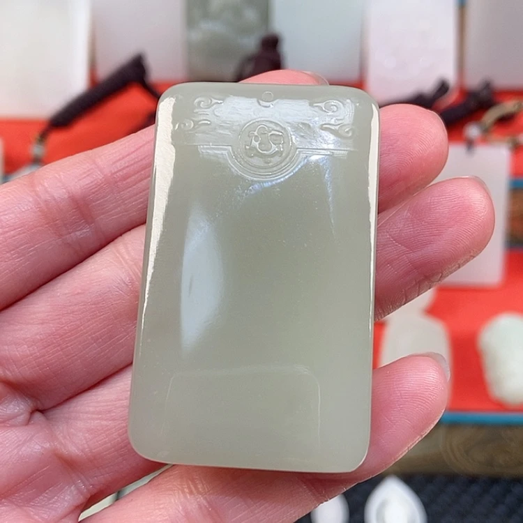 【闪购商品】颈饰未镶嵌和田玉