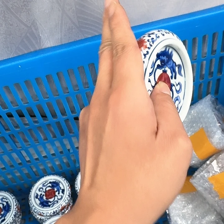 杯釉里红缠枝莲杯垫