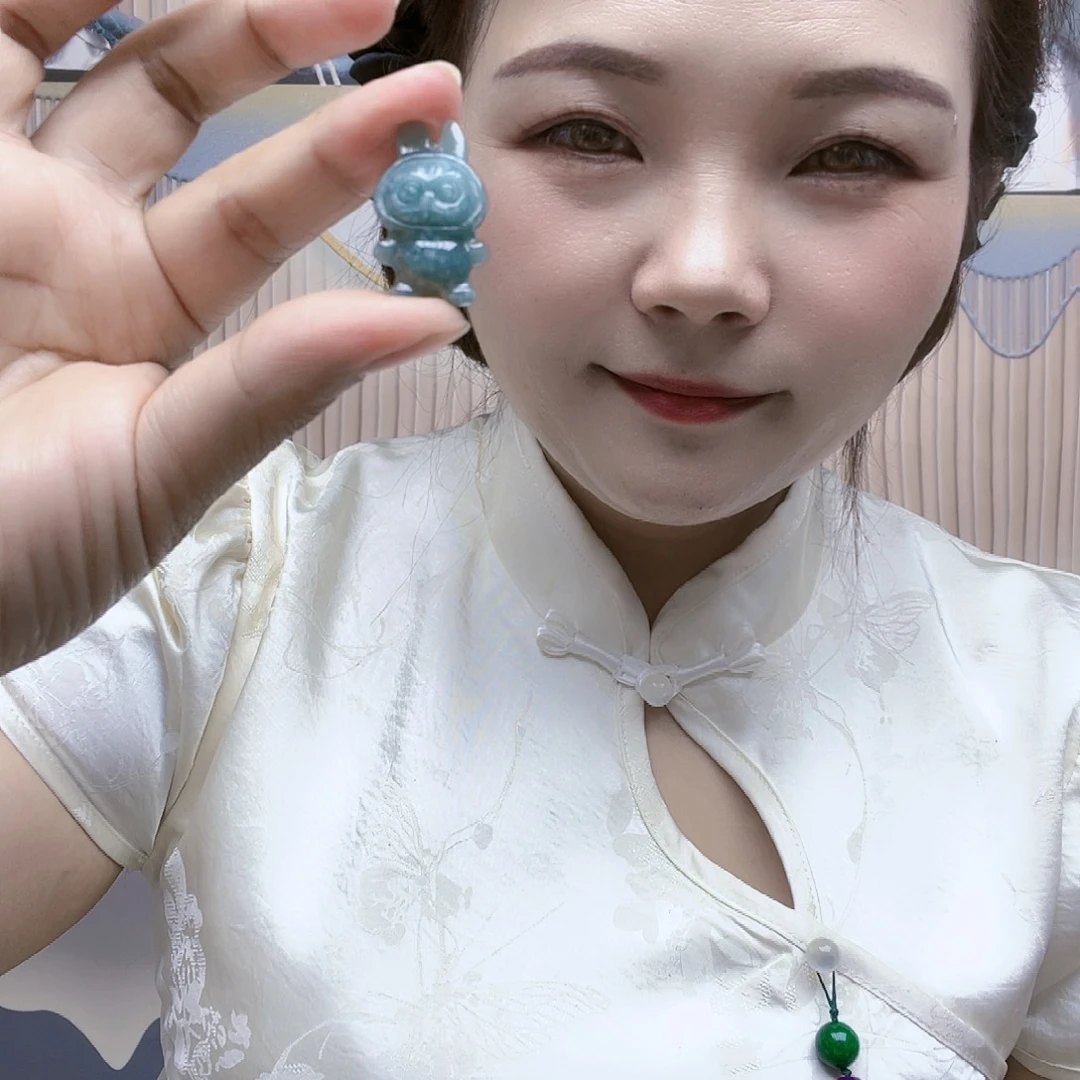 【闪购商品】翡翠未镶嵌颈饰