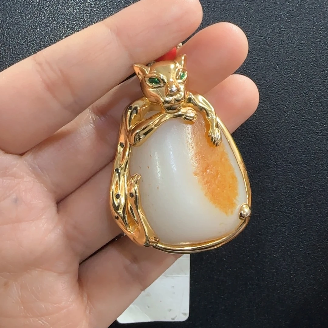 和田玉未镶嵌耳饰