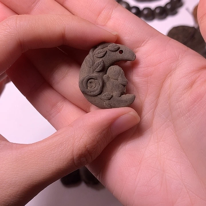 檀香木手串/手链檀香阴沉月亮兔