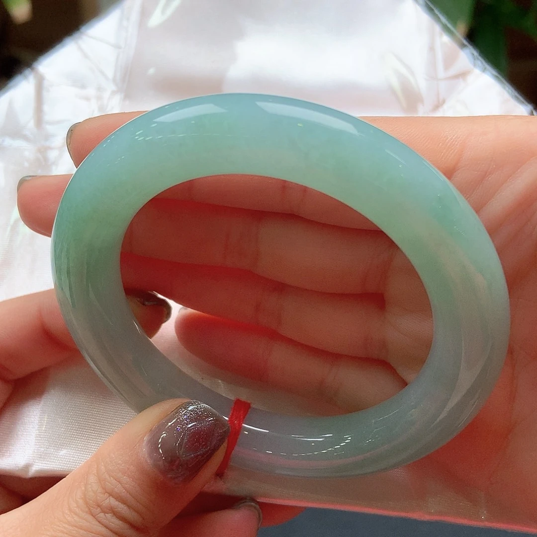 翡翠未镶嵌手镯3号