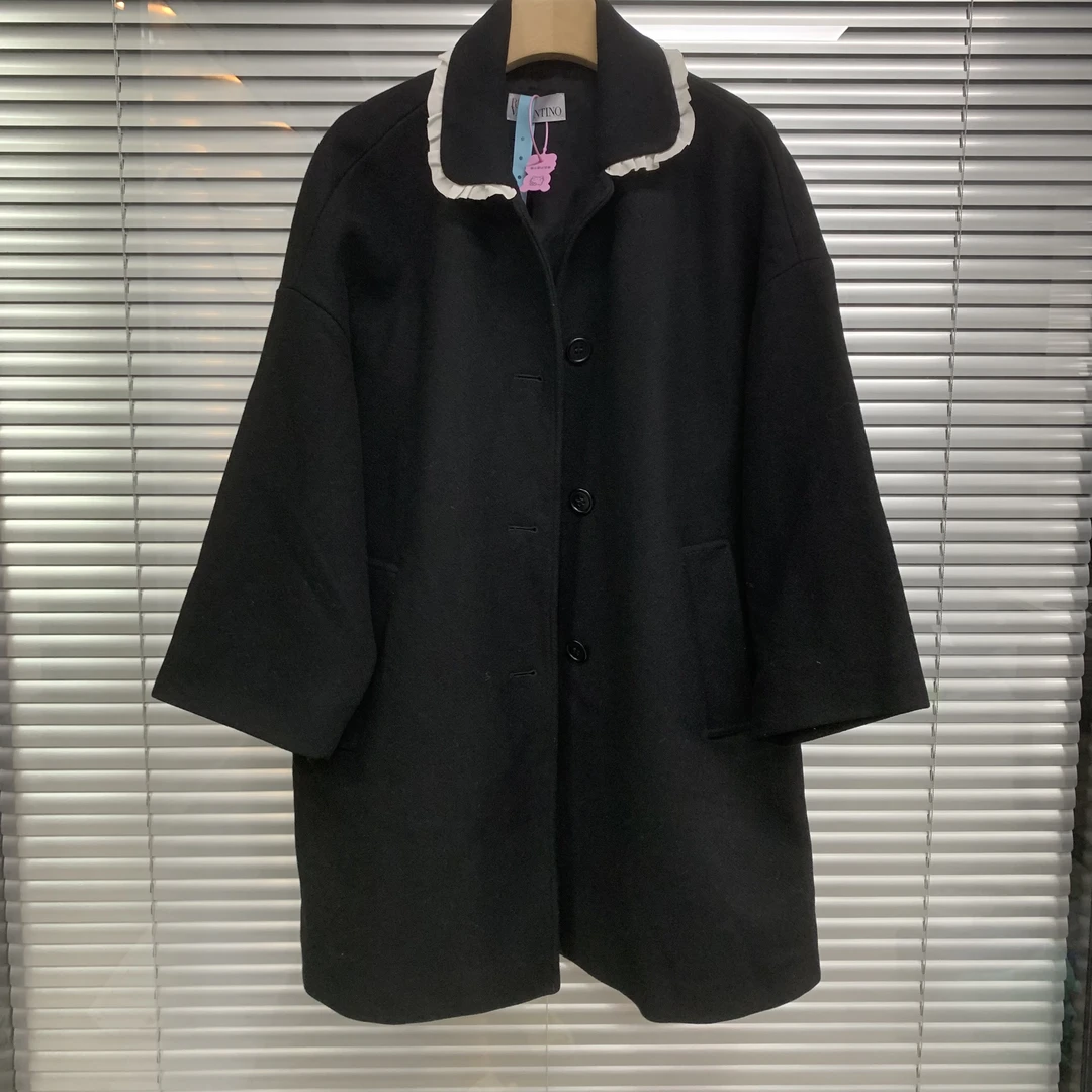99新 Valentino/华伦天奴 黑色大衣外套/40码/A04477