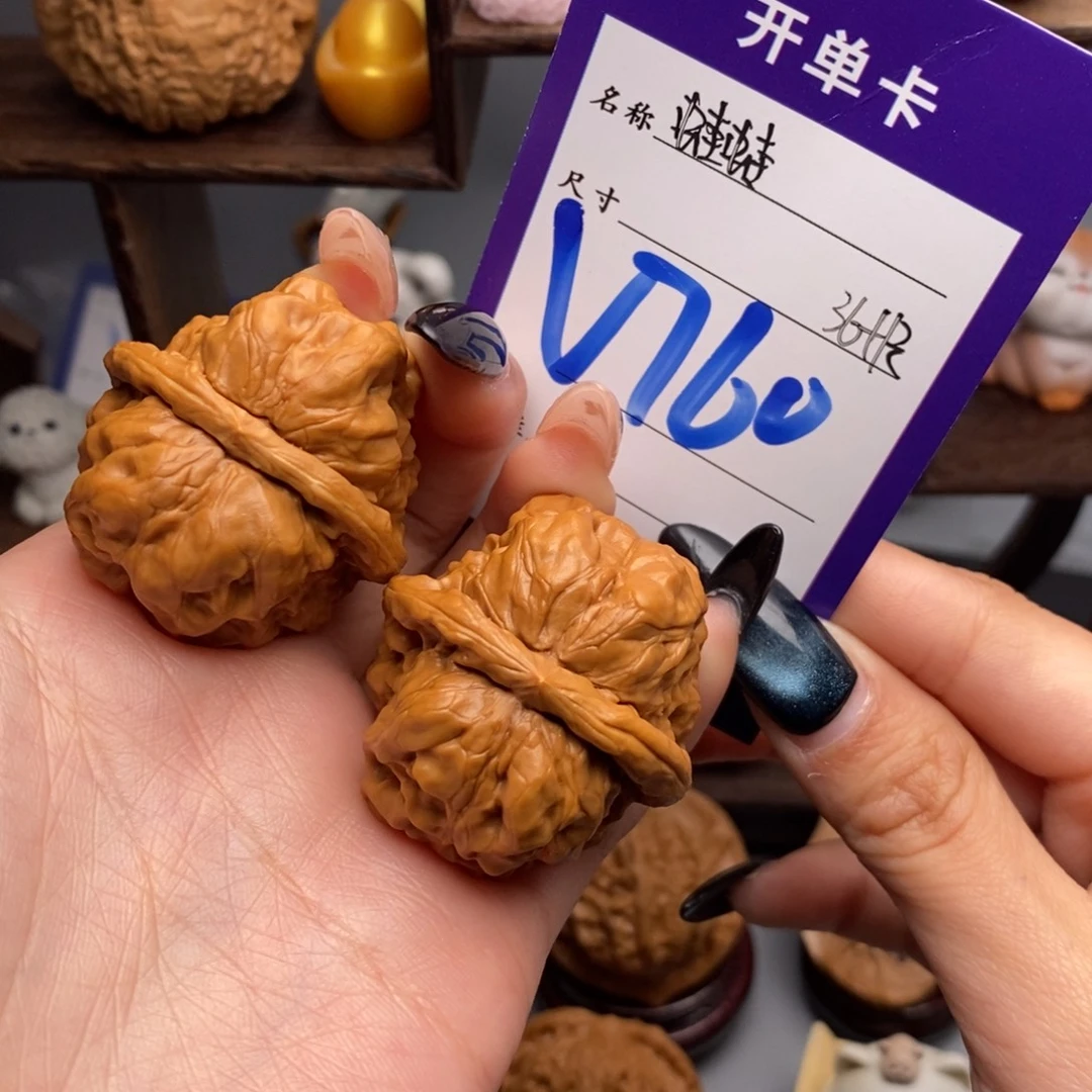 J***W文玩核桃吊坠蛤蟆