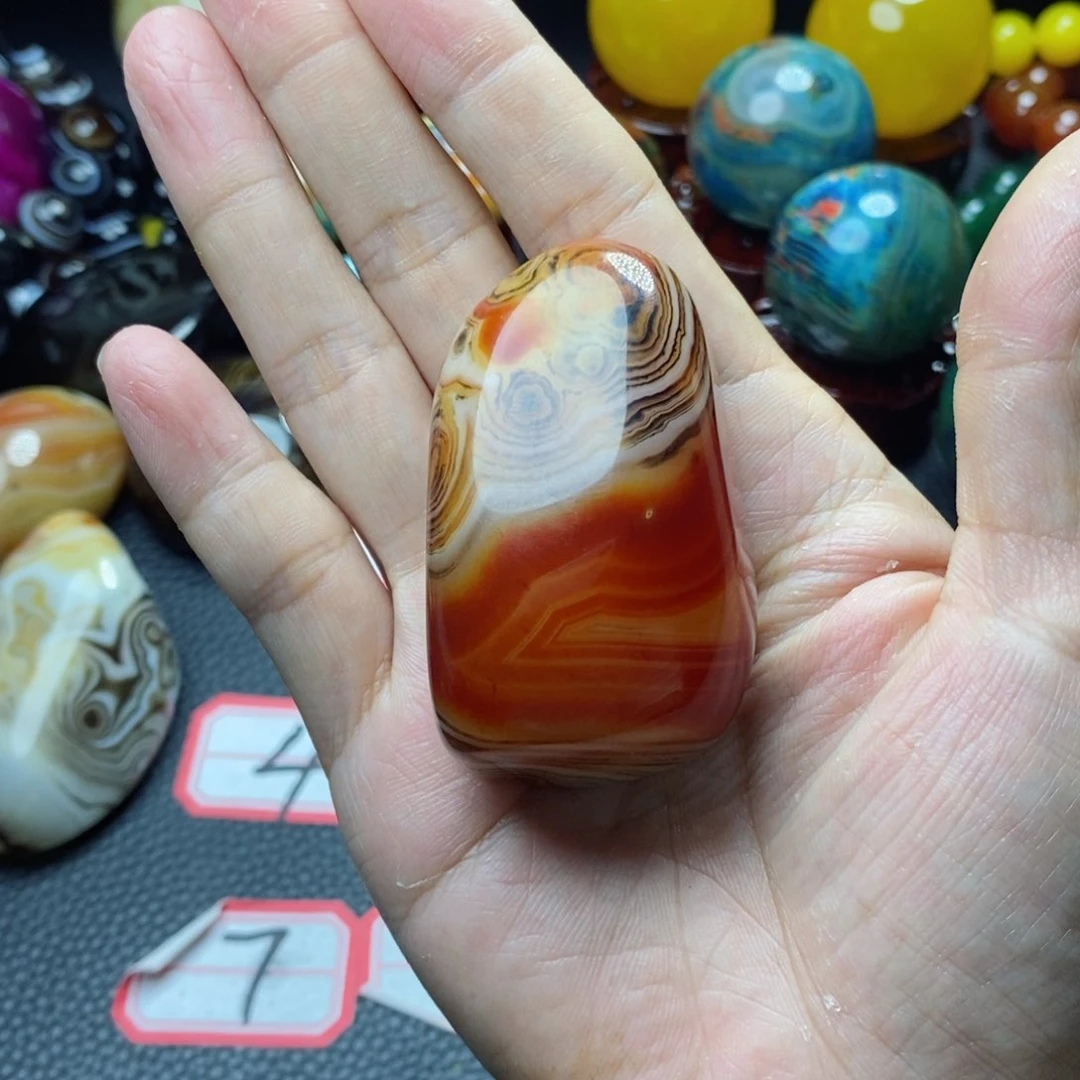 玛瑙/玉髓颈饰未镶嵌拼*，