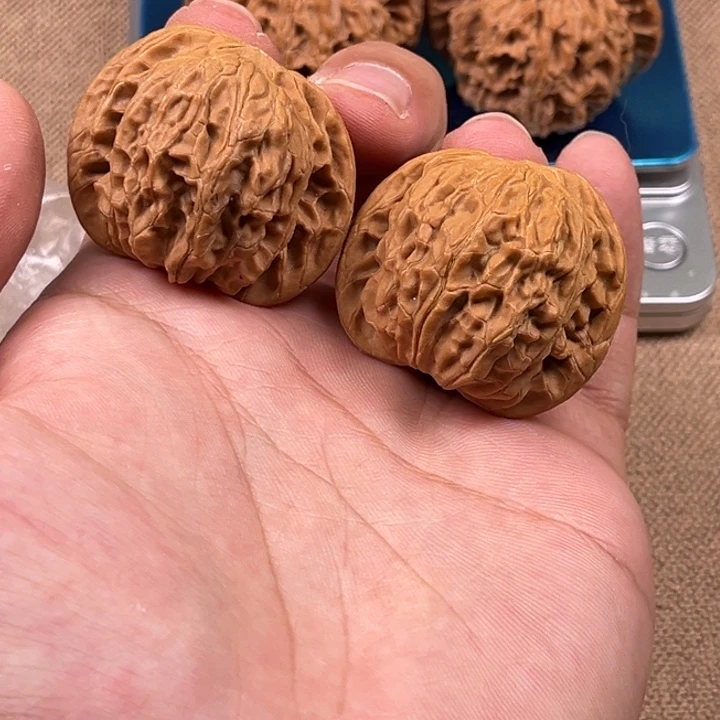 万***力桃核吊坠磨盘4039