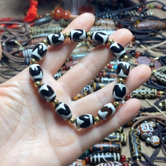 玛瑙/玉髓项圈未镶嵌