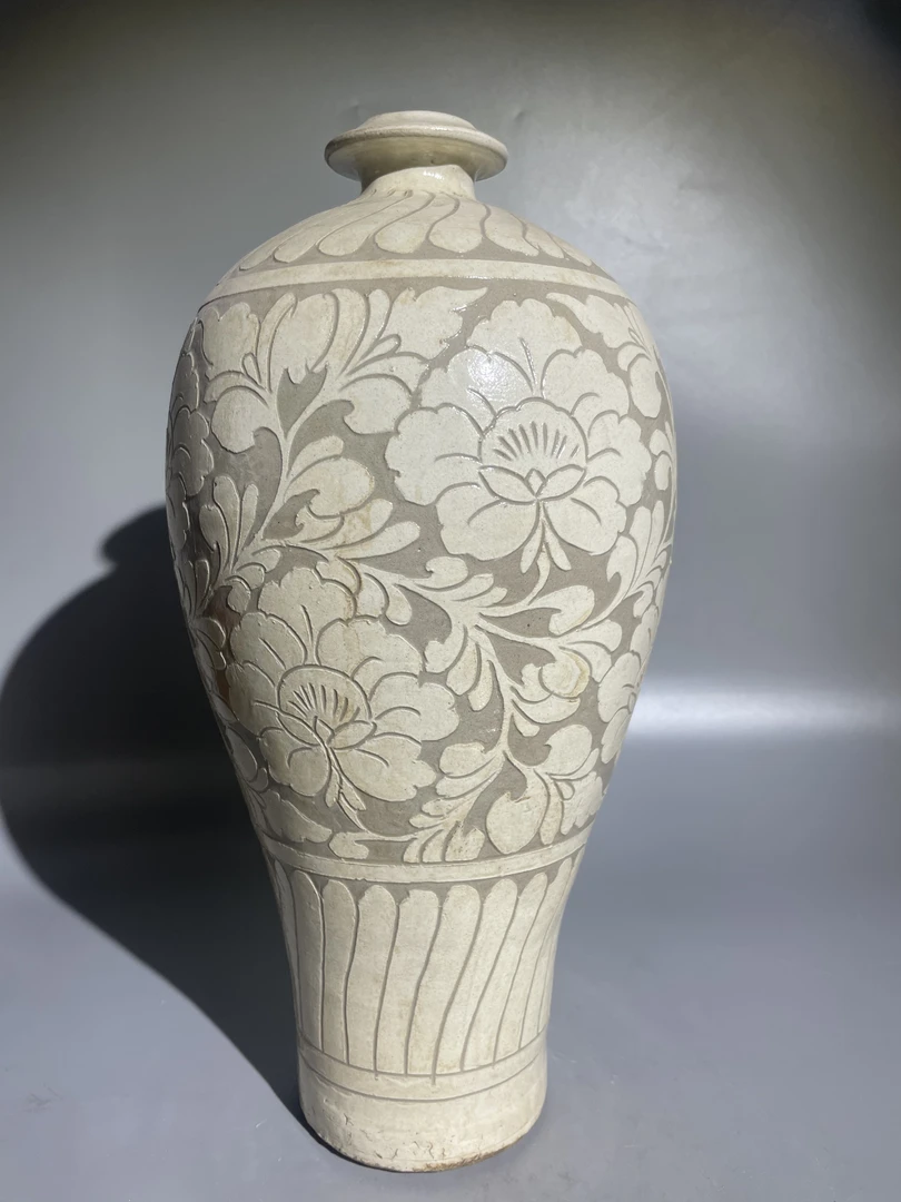 收藏级白釉珍珠底刻花手工陶瓷梅瓶家居装饰好物