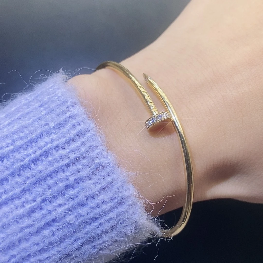 钻石手镯18K金镶嵌钉子手镯K黄