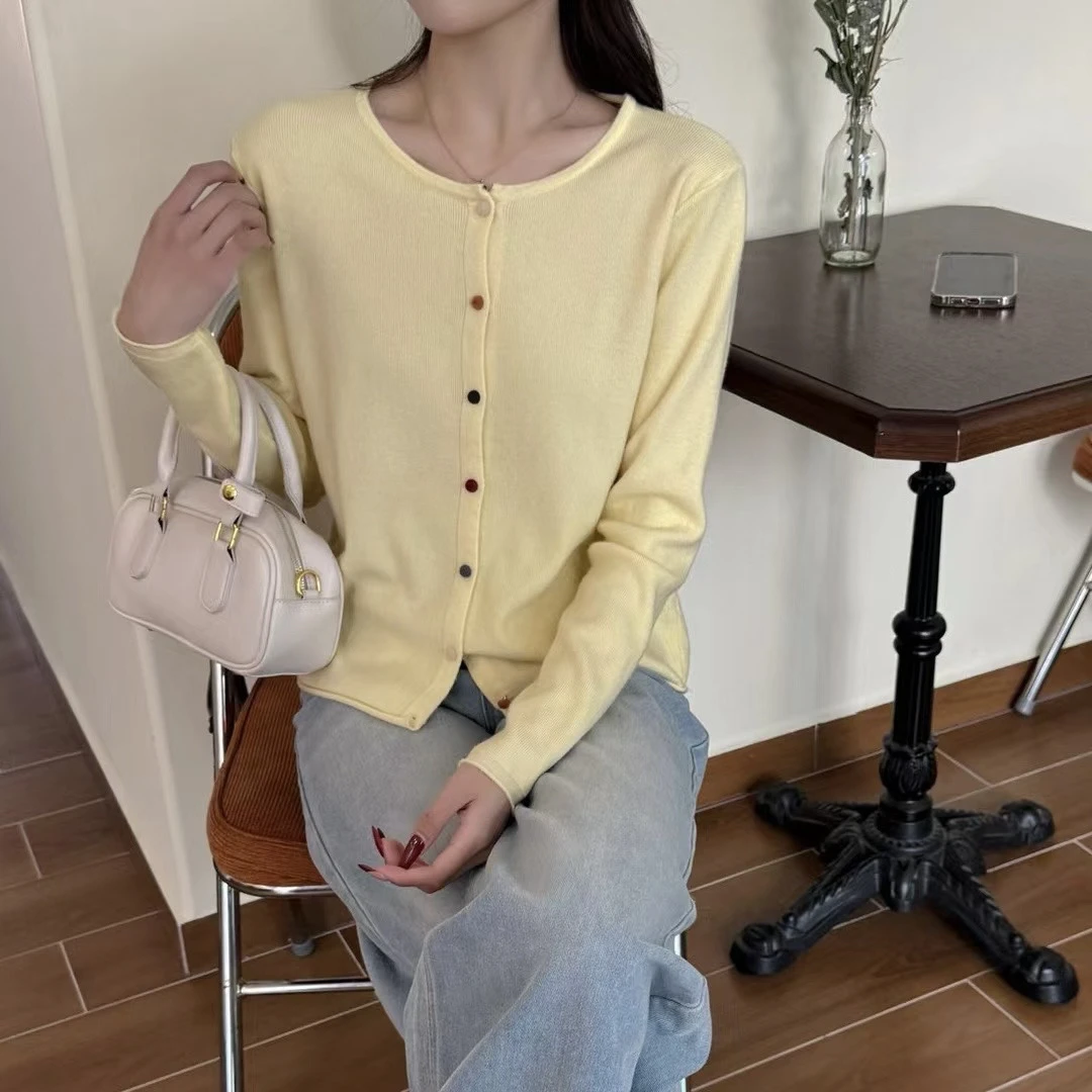 纯色针织常规高温定型薄款衫温柔秋季短款设计感百搭女装1012