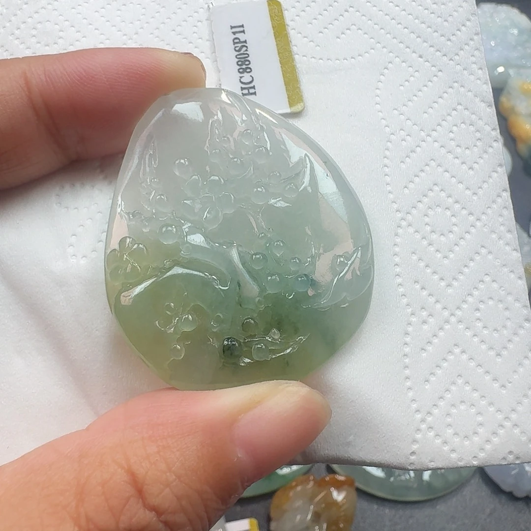 翡翠未镶嵌颈饰吊坠