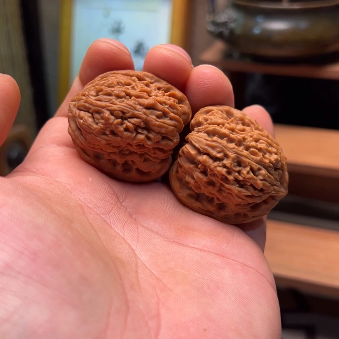 W***W文玩核桃把件南疆37.5色差有黄