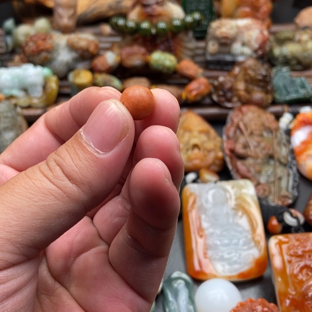 翡翠未镶嵌吊坠(不含链)走**冬翡翠珠子