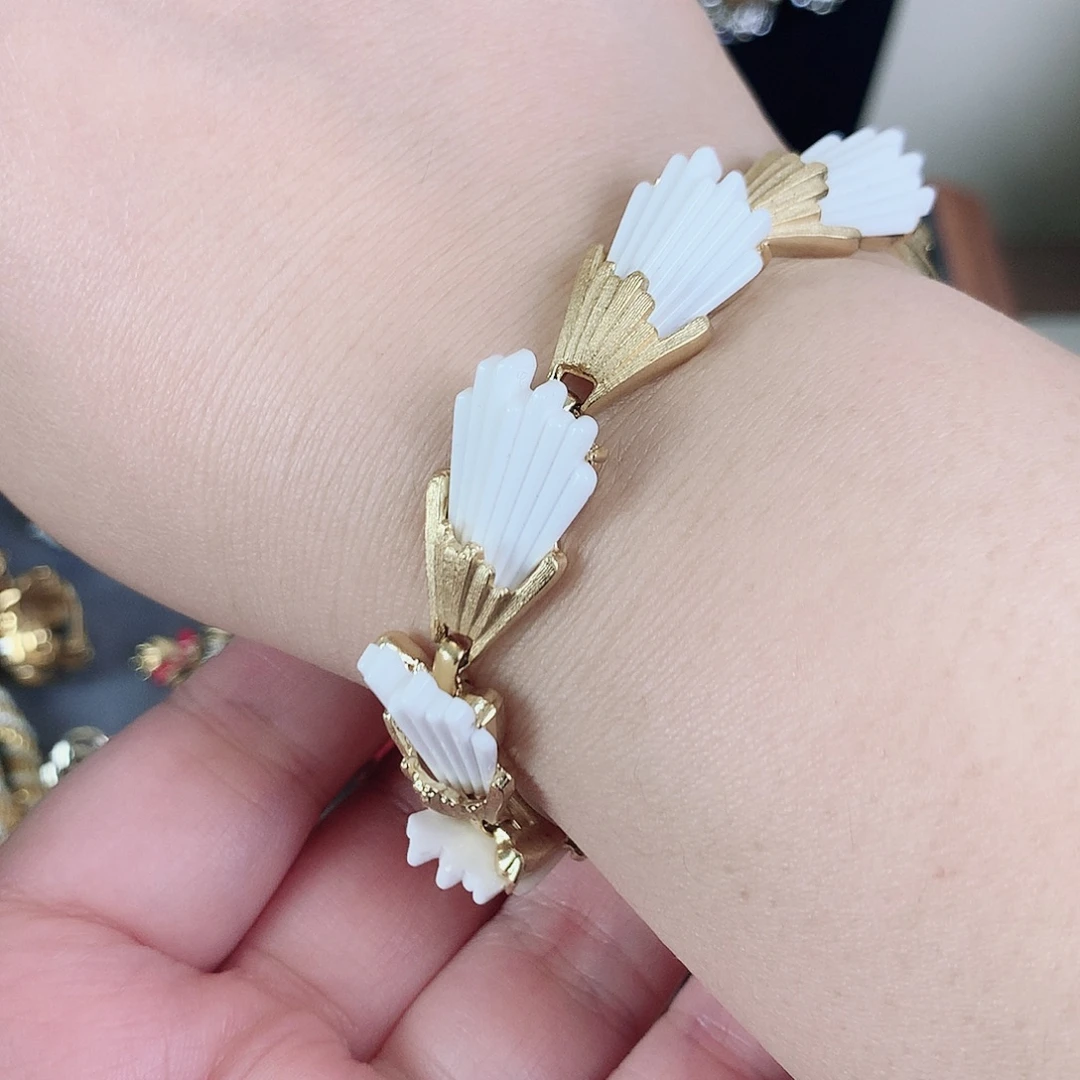 合金树脂翠家皇冠标手链