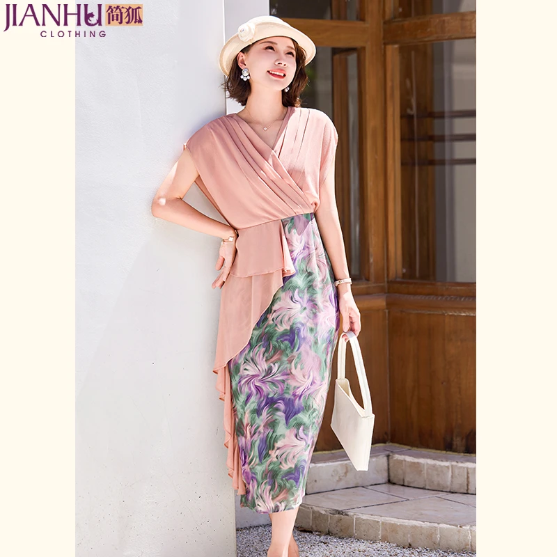 2025新款妈妈装夏装气质减龄裙子洋气中老年女装显瘦时尚连衣裙