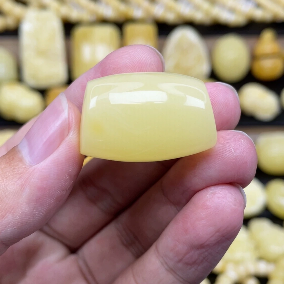 琥珀未镶嵌裸石琥珀蜜蜡