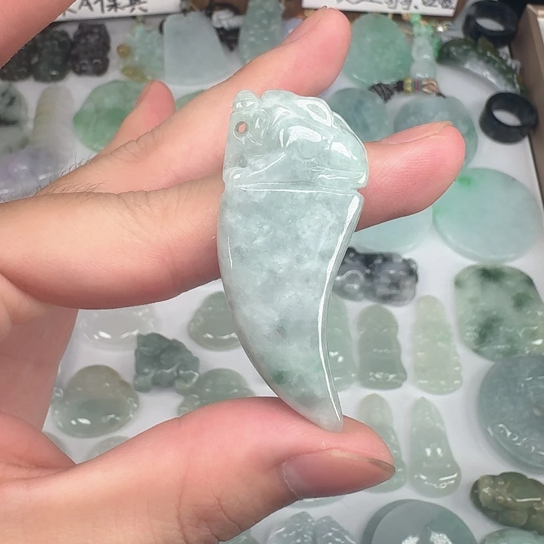 翡翠未镶嵌颈饰天然翡翠