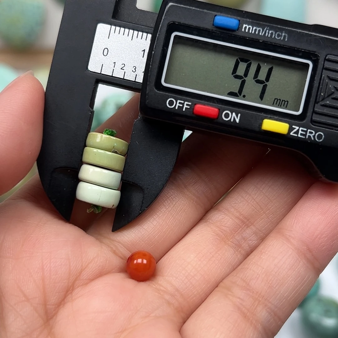 南红玛瑙未镶嵌珠宝奇石