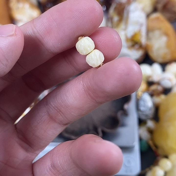 琥珀未镶嵌裸石我