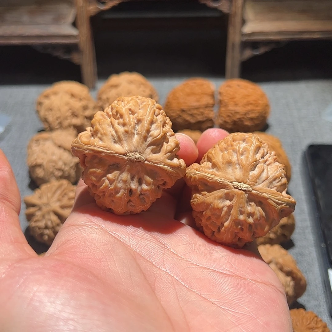 丁***国吊坠文玩核桃42红锦鲤