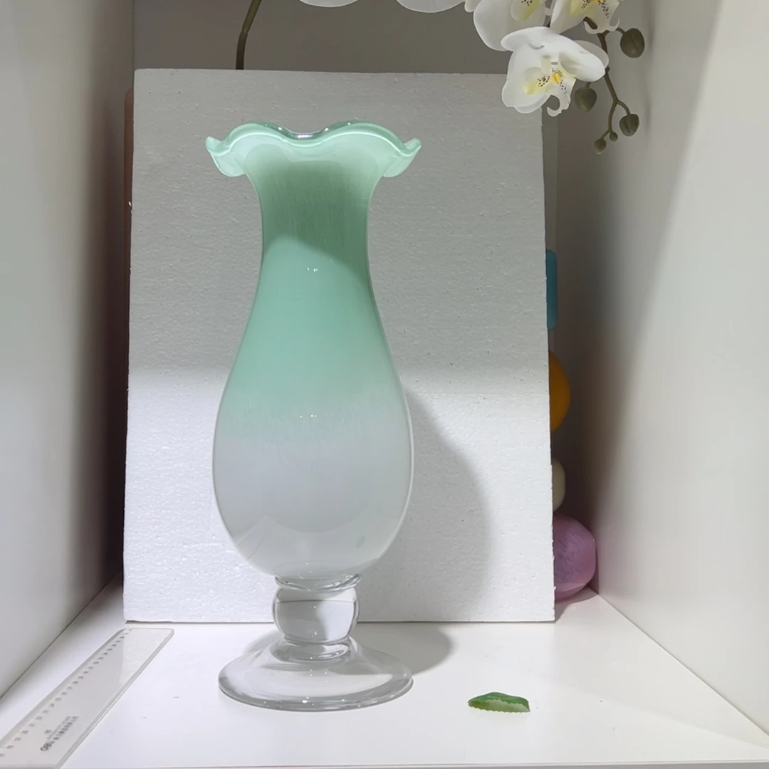 琉璃纯手工制作工艺品高30，内口径6