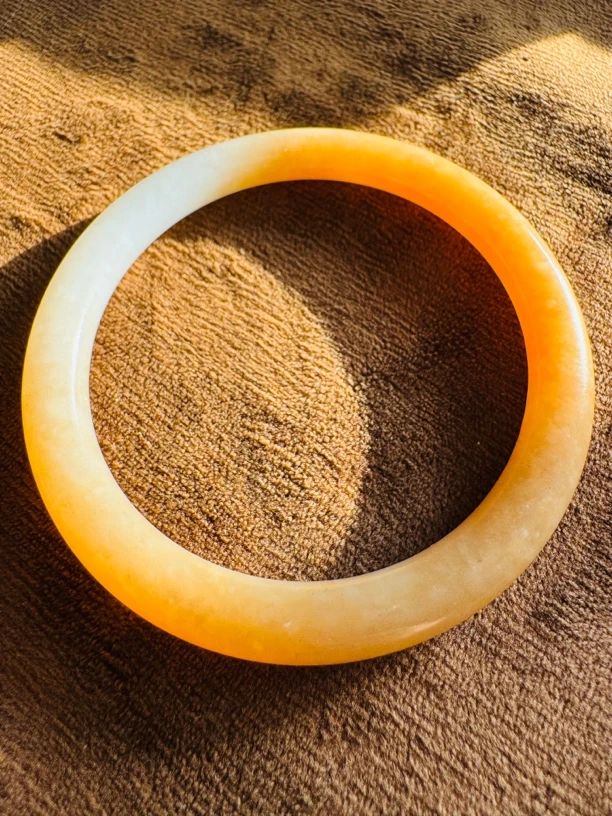 和田玉糖白玉手镯百搭气质