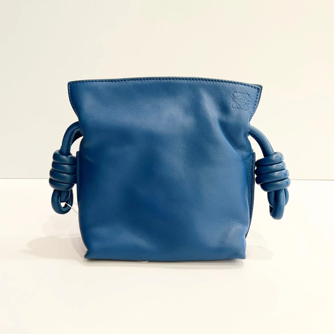 99新 LOEWE/罗意威 7姐专场/蓝色牛皮福袋斜挎包