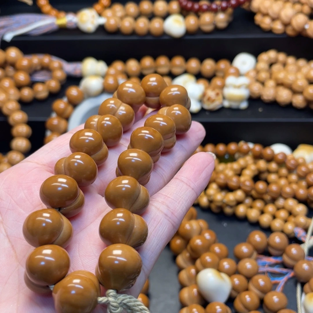 心***态猴头核桃吊坠全品屁桃手持