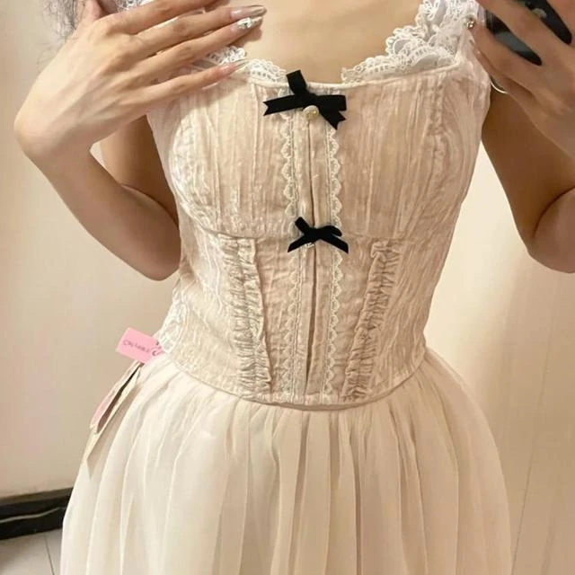 秋冬法式复古蕾丝拼接丝绒吊带背心女新款设计感小众内搭打底上衣