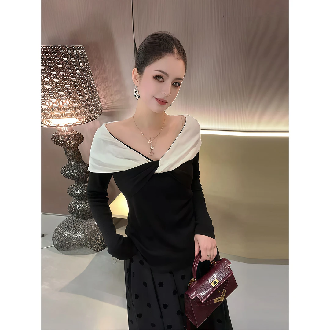 纯欲风辣妹扭结V领长袖针织衫女秋季新款撞色修身显瘦高级感上衣