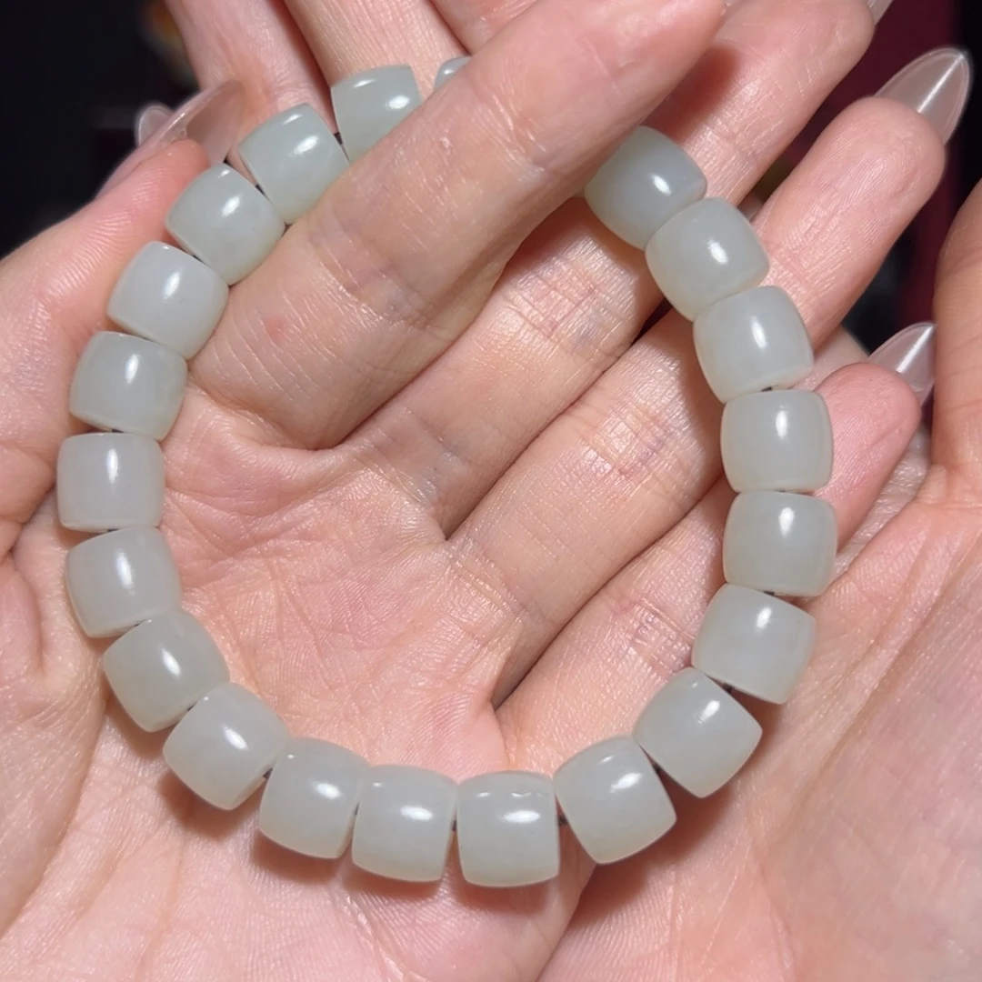 和田玉颈饰未镶嵌$*飞