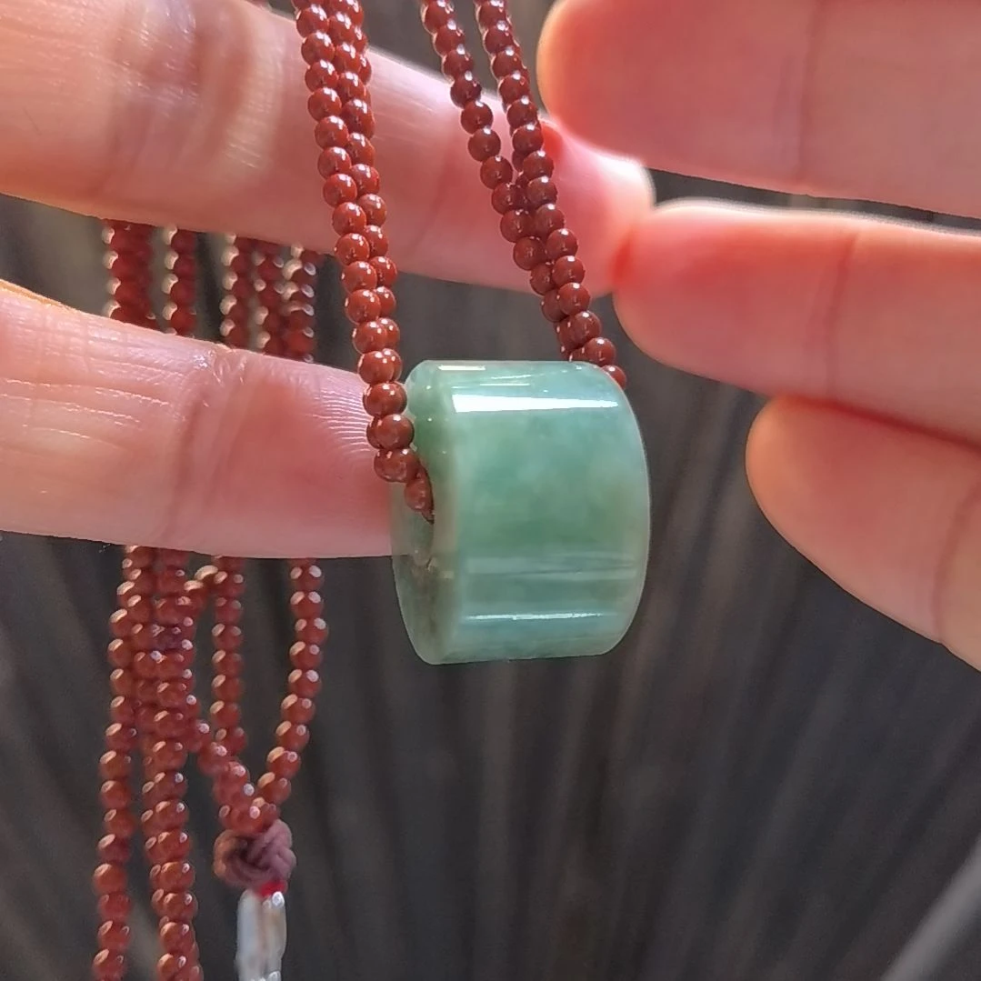 翡翠颈饰未镶嵌！！！