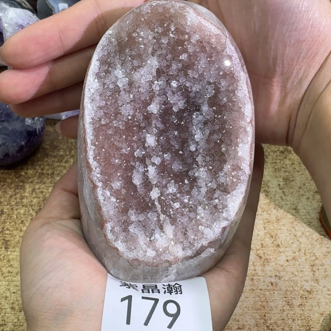 未镶嵌水晶大型摆件（非配饰）