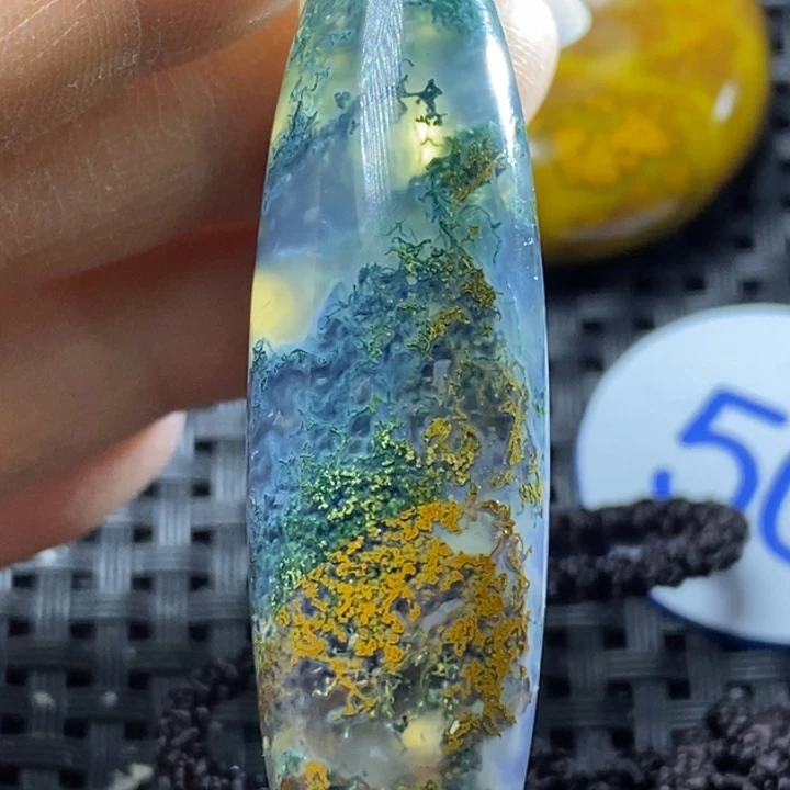 未镶嵌颈饰玛瑙/玉髓浮**极