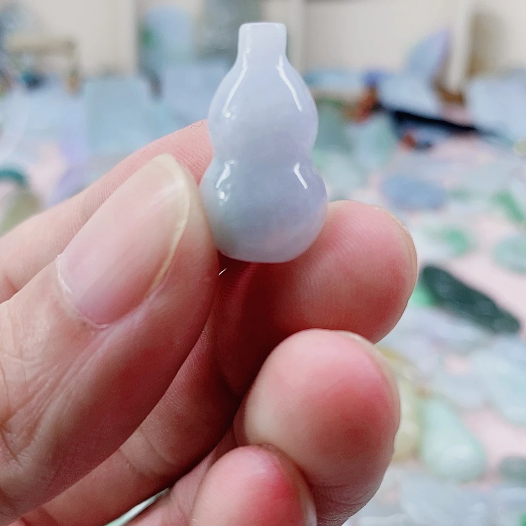 颈饰未镶嵌翡翠天然