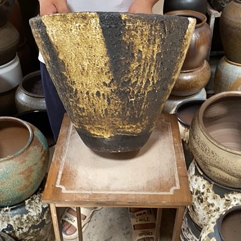 紫砂花盆口34高度28黄色