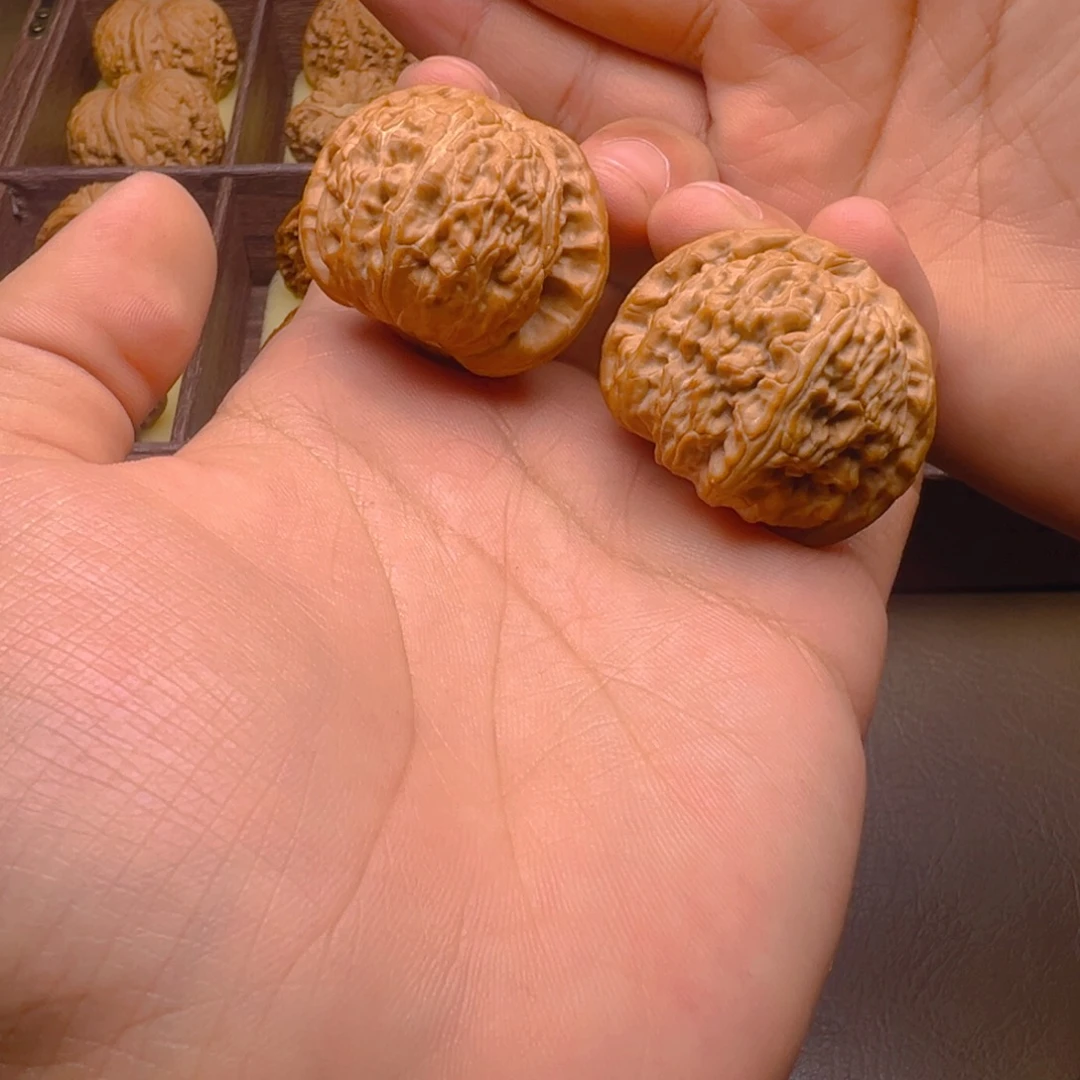 把件文玩核桃球白