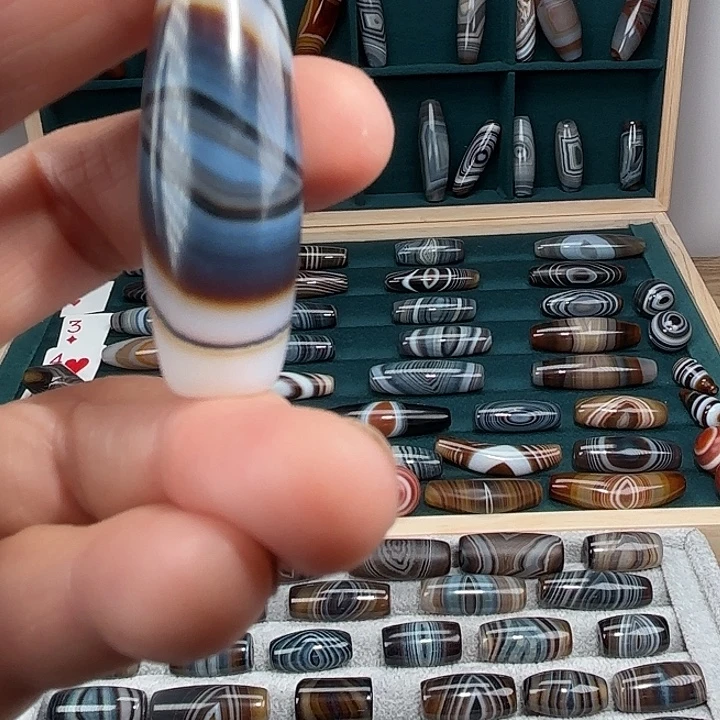 抖***抖玛瑙/玉髓合金珠宝奇石