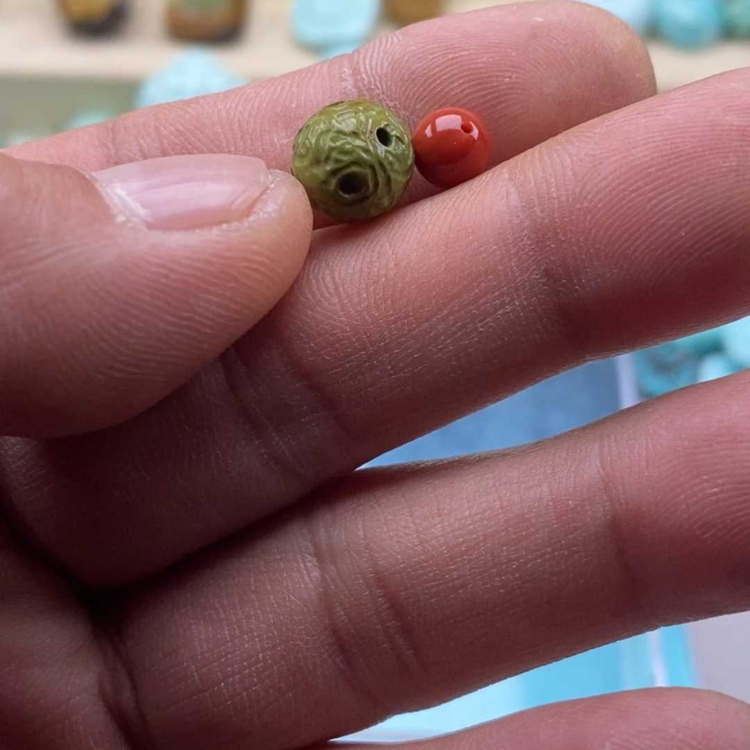 甘***南红玛瑙未镶嵌珠宝半成品