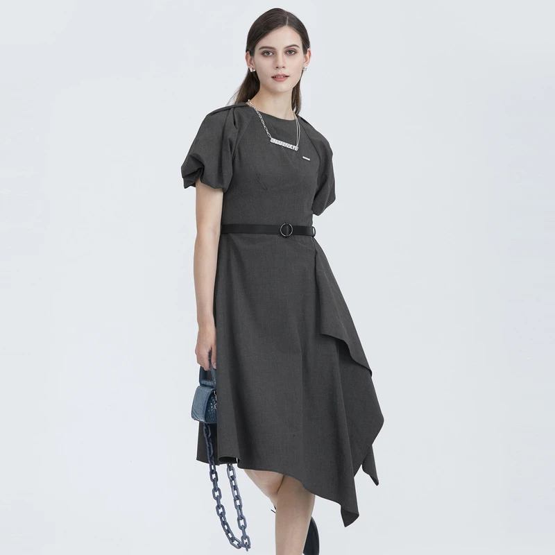 女夏季时尚圆领收腰字母印花不规则泡泡袖连衣裙S21261208