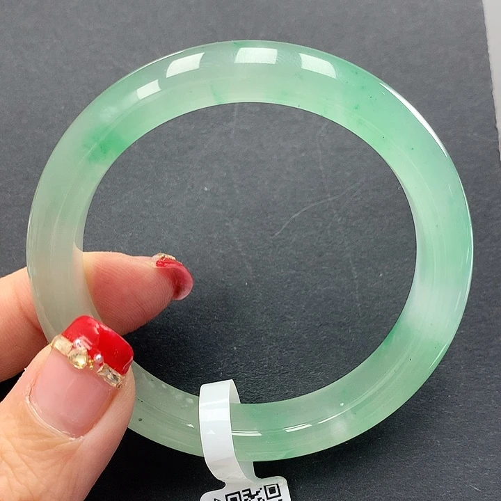 石英质玉手镯未镶嵌椰***椰