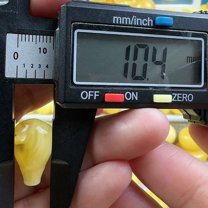 蜜蜡未镶嵌裸石46