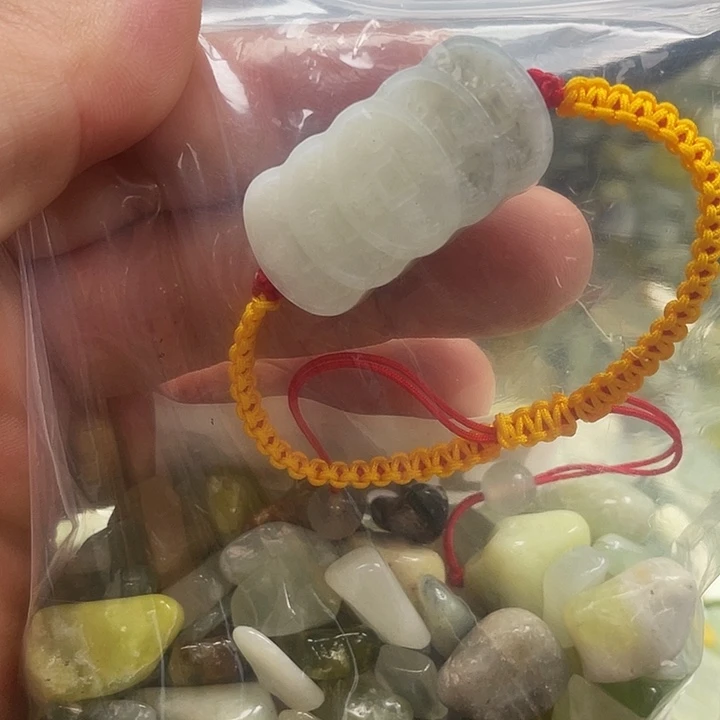 蛇纹石玉未镶嵌珠宝奇石